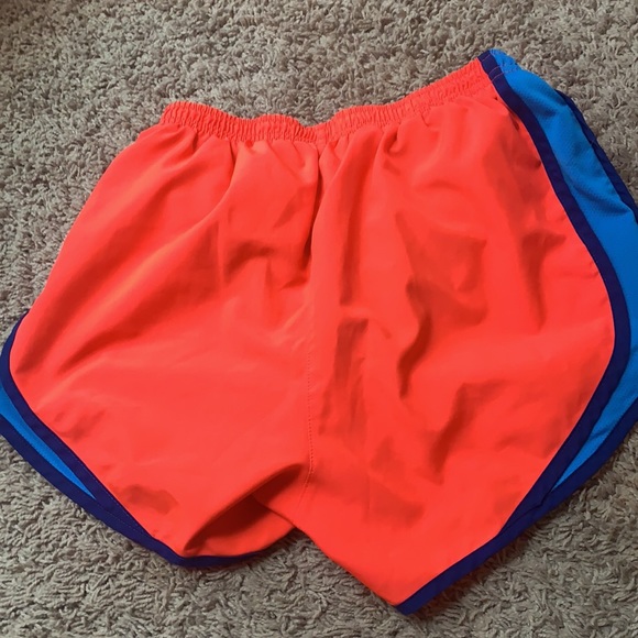 Nike Shorts - Picture 2 of 3